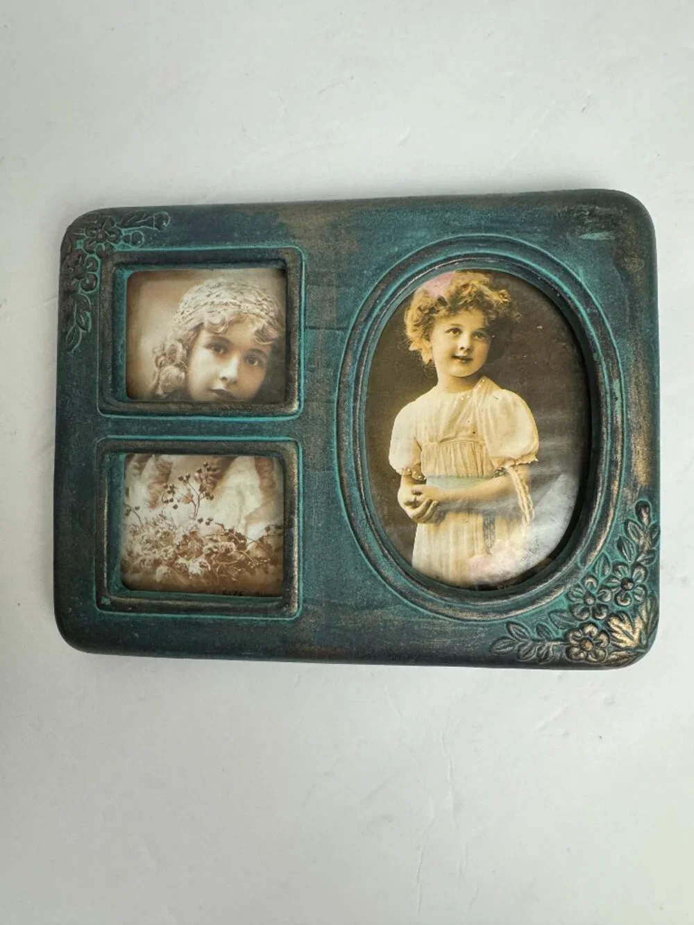 MEICO Verdigris Floral Picture Frame 2pc Rustic Patina Tabletop Photo Frame Hand